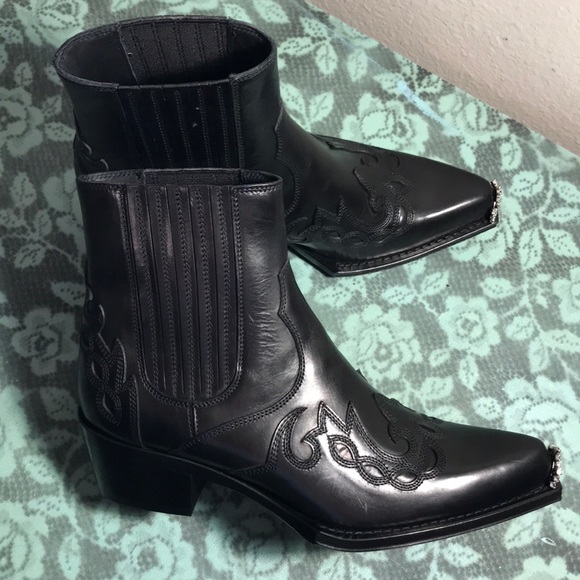 Calvin Klein 205W39NYC Calveta Leather Boots Sz 35 - Picture 2 of 7